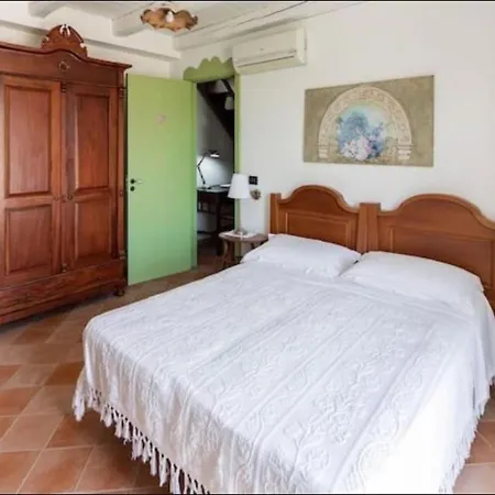 別荘 Saponara チェファル